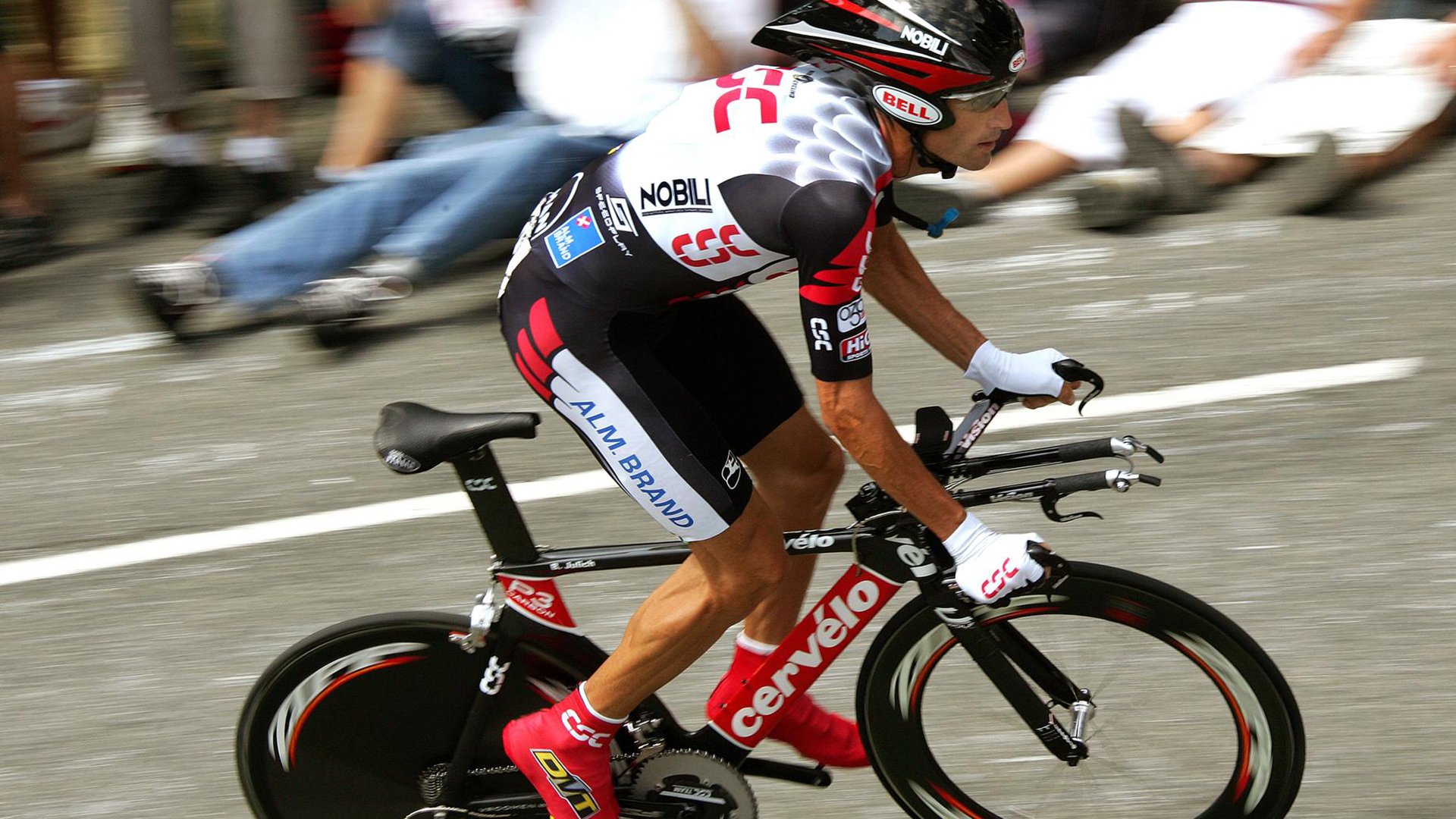 亚冠联赛中国足球惨败 球员心理素质受考验，亚冠名帅为中国足球上课